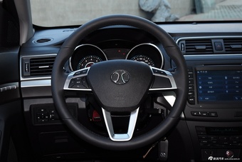 2015款绅宝X65 2.0T手动豪华型