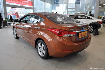 2013款朗动1.6L自动尊贵型