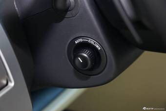 2015款捷豹XF 2.0T风华版到店实拍