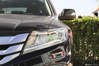 2014款歌诗图3.0L自动豪华导航版