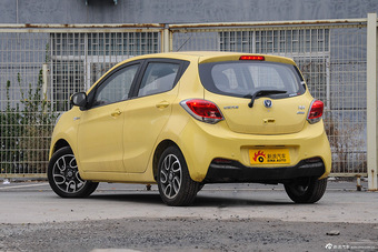 2015款奔奔1.4L手动尊贵型国5