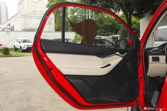 2016款芝麻E30 纯电动版