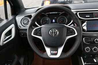 2015款中华V3 1.5L自动智能型