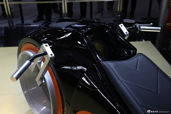 2014款极光电动摩托车