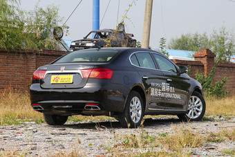 2012款荣威950 2.0L COM舒适版