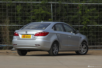 2015款逸动1.6L手动豪华型国5