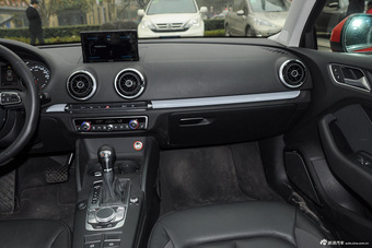 2015款奥迪A3 Limousine 1.4T自动35TFSI 300万纪念乐享版