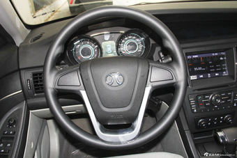 2015款绅宝D50 1.5L CVT标准超值导航版