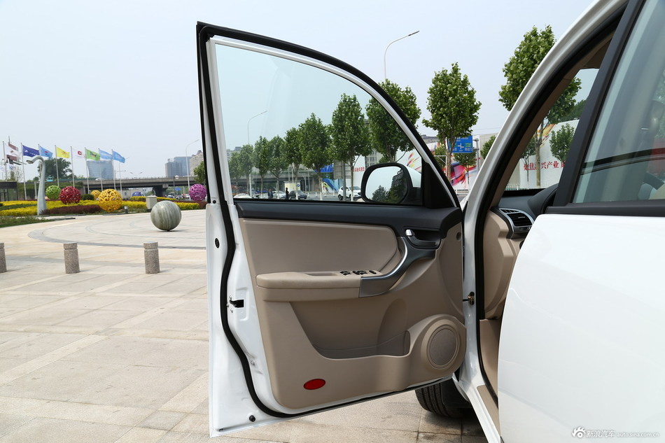 2014款瑞虎3 1.6L手动风尚型