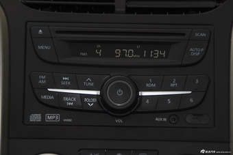 2015款启辰R50X 1.6L自动豪华版