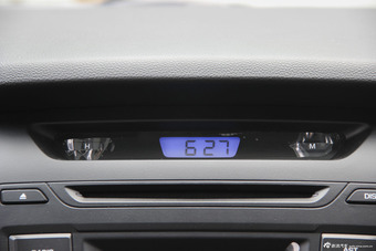 2015款ix25 1.6L 自动两驱智能型