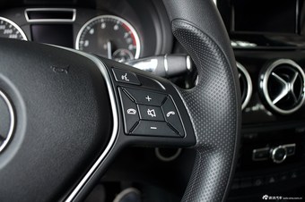 2012款奔驰B级B180