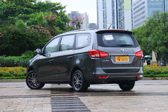 2016款风行S5001.6L自动尊贵型