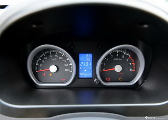 2014款启腾M70 1.2L进取型