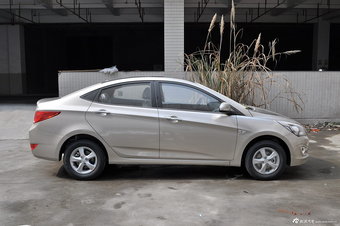 2014款瑞纳1.4L自动领先型