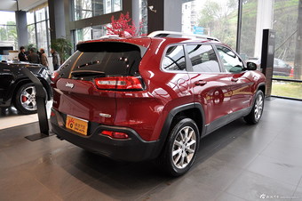 2014款自由光2.4L自动豪华版