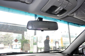 2011款骏捷FSV 1.5L手动精英