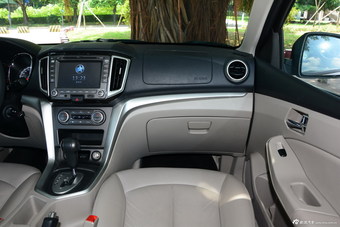 2015款启辰T70 2.0LCVT睿享版