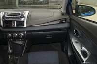 2014款YARiS L 致炫1.3L手动魅动版