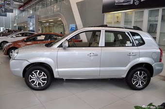 2013款途胜2.0L两驱自动舒适