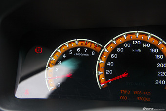 2015款比亚迪全新F3节能版1.5L自动豪华型