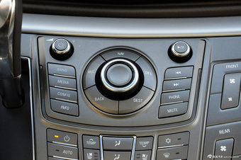 2013款别克GL8豪华商务车到店实拍