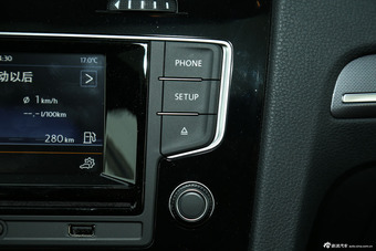 2016款高尔夫1.4T自动R-Line