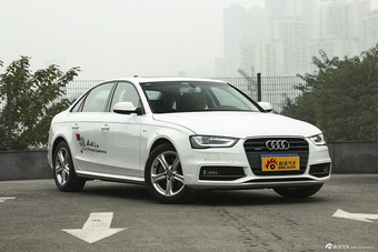 2015款奥迪A4L 45TFSIquattro个性运动型