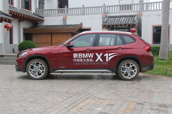 2014款宝马X1 xDrive20i X设计套装