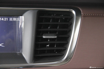 2014款GL8商务车2.4L自动LT豪华商务行政版