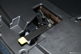 2013款海马S7 2.0L自动智尚版