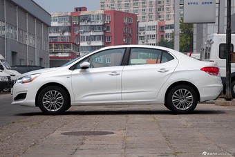 2015款雪铁龙C4L 1.8L自动尊贵型