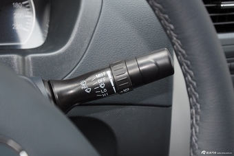 2014款拓陆者E5 2.8T精英版4JB1