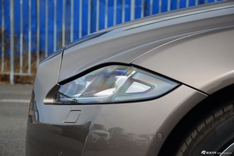 2016款捷豹XJL 3.0L自动SC四驱全景商务版