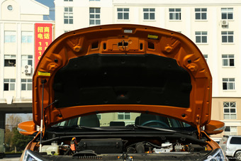 2014款比亚迪秦1.5T旗舰型