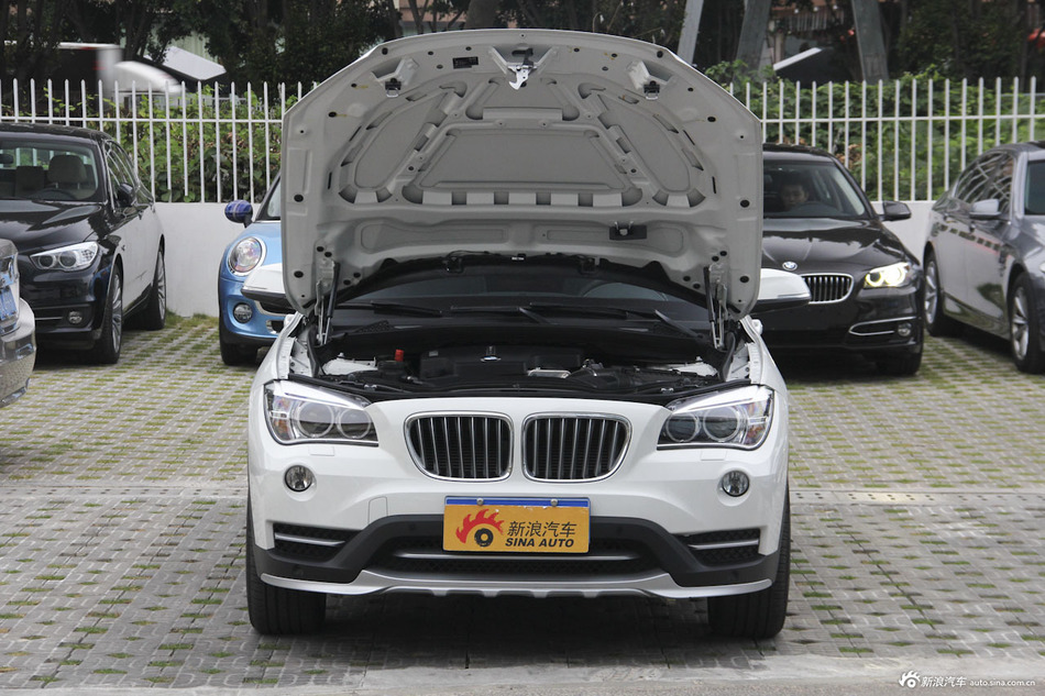 2015款宝马X1 2.0T自动xDrive20i 时尚晋级版