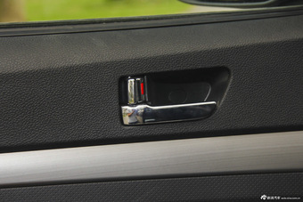 2016款中兴威虎TUV 2.5T手动澳洲版柴油两驱豪华型