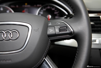 2013款奥迪A8L W12 6.3FSI quattro旗舰型