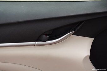 2015款英朗15N手动豪华型