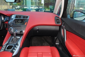 2015款DS 5 1.8T自动尊享版THP200