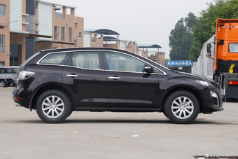 2014款马自达CX-7 2.5L自动两驱时尚版