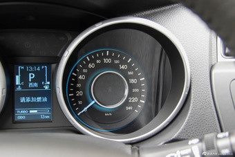 2015款绅宝X65 2.0T自动舒适型