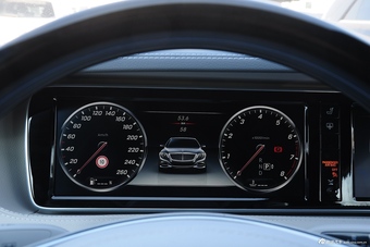 2015款迈巴赫S级S400 4MATIC