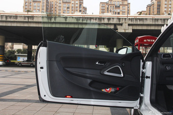 2015款尚酷2.0T自动豪华版