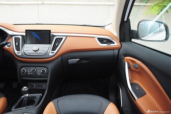 2015款DX7 1.5T手动尊贵型