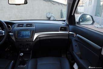 2015款绅宝X65 2.0T手动豪华型