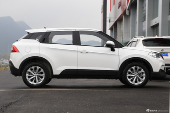 2015款中华V3 1.5L自动智能型