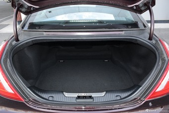 2016款捷豹XJL 2.0T自动两驱典雅商务版