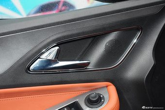 2015款宝骏560 1.8L手动精英型