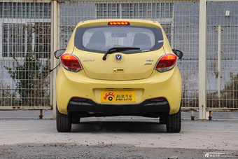 2015款奔奔1.4L手动尊贵型国5